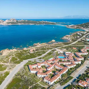 ***** Station touristique Mangia's Santa Teresa Sardinia, Curio Collection By Hilton Italie